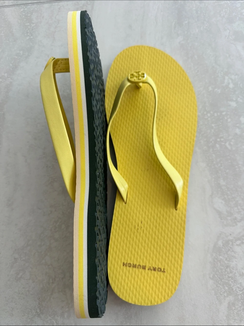 Tory Burch Bright Yellow Logo Flip Sandals - size 8 - Picture 2 of 3